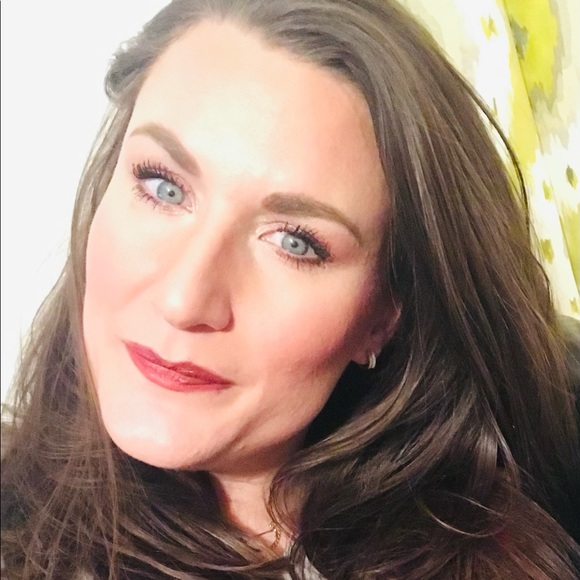 Meet your Posher, Carmen - Picture 3 of 16